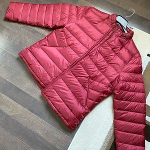 Men’s extra large red puffer jacket